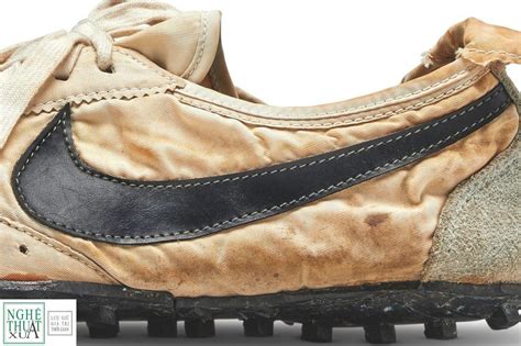 437500 nike schuhe|Nike ‘Moon Shoe’ 1972 Auctioned for $437,500 by Sotheby’s – .